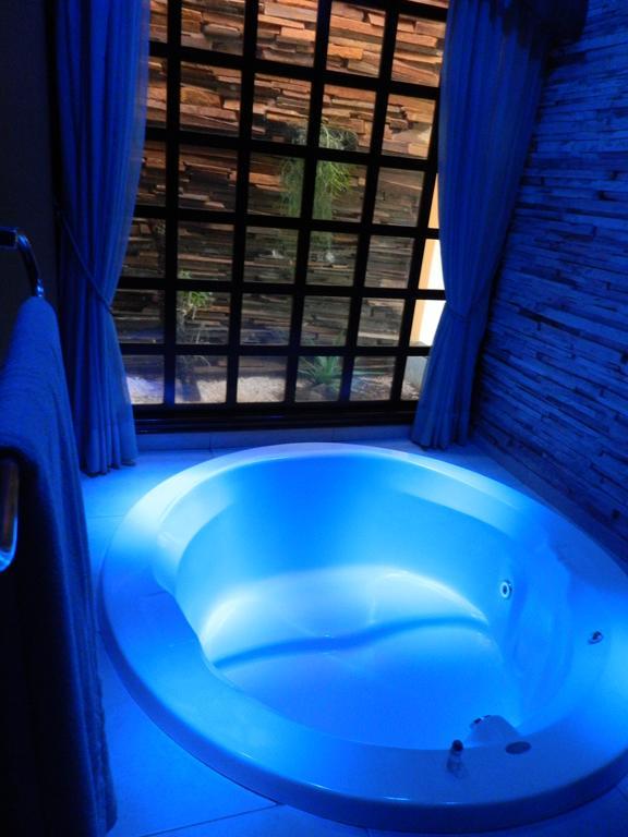 Pousada E Motel Blue Inn Каскавел Экстерьер фото